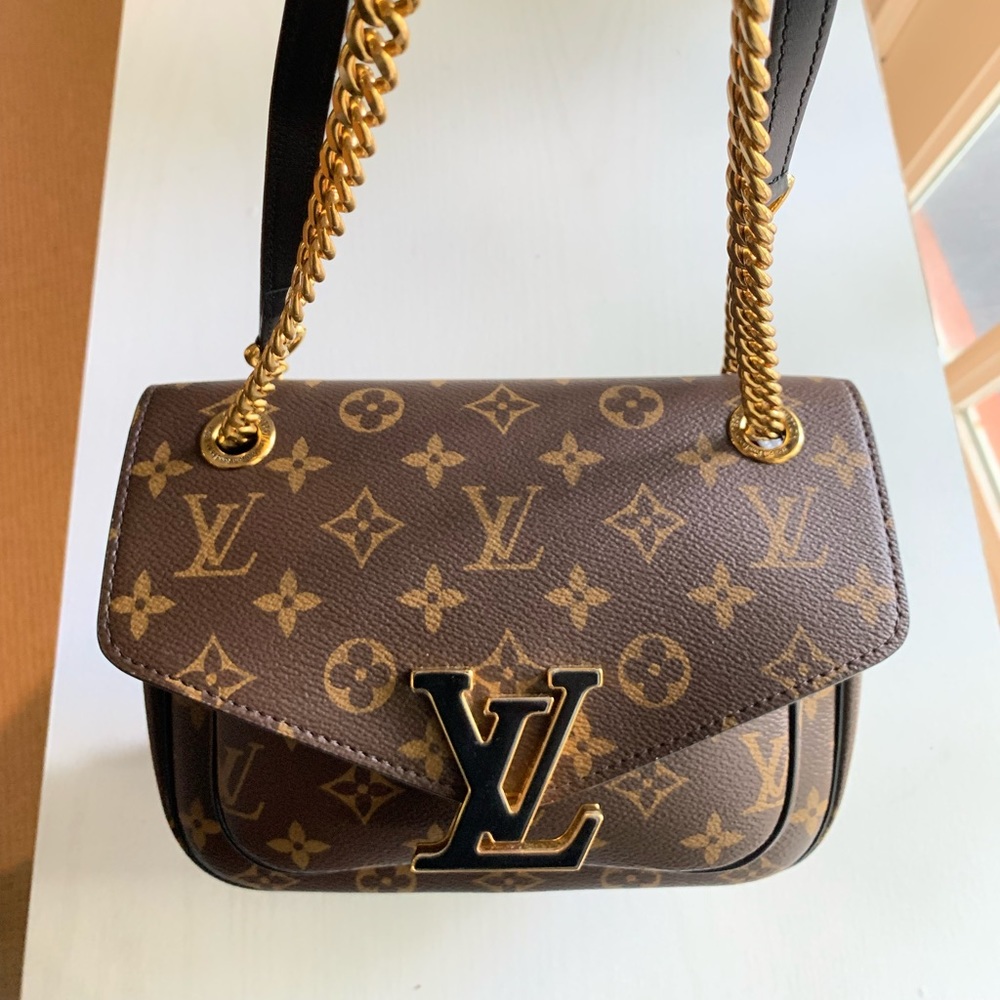 Louis Vuitton - Passy